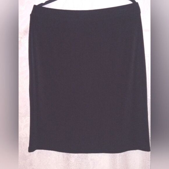 JACLYN SMITH COLLECTION SKIRT - Picture 2 of 3